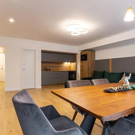 Apartment Mountain Serenity And Charming Old Town Nearby