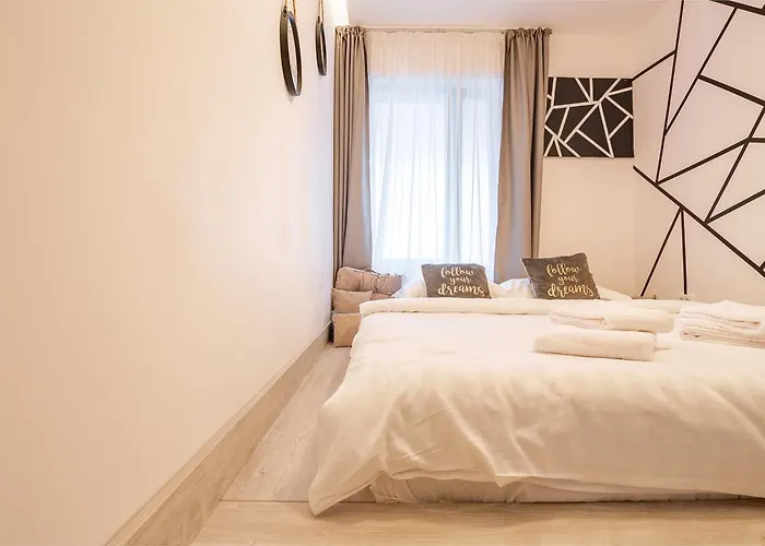 Mountain Serenity And Charming Old Town Nearby Apartment Brasov