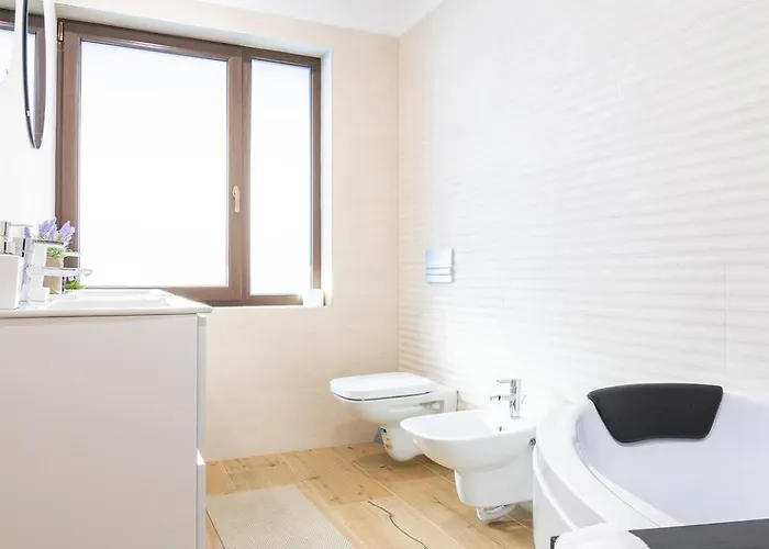 Mountain Serenity And Charming Old Town Nearby Apartment *