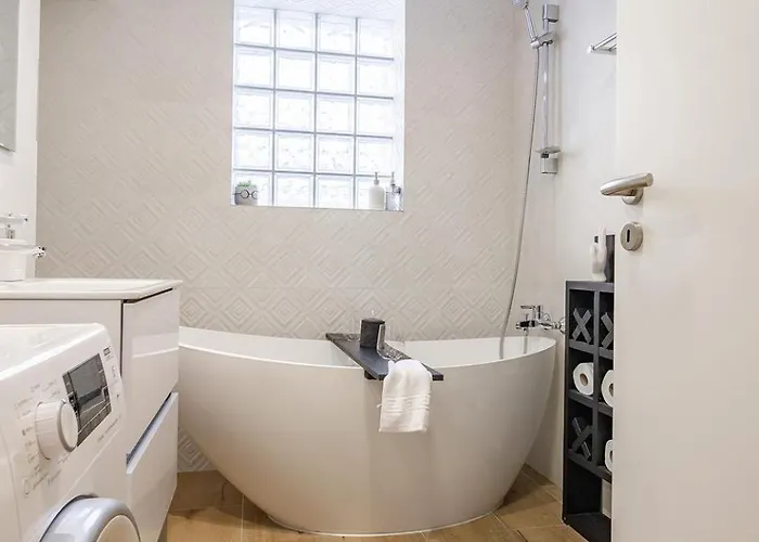 Mountain Serenity And Charming Old Town Nearby Брашов