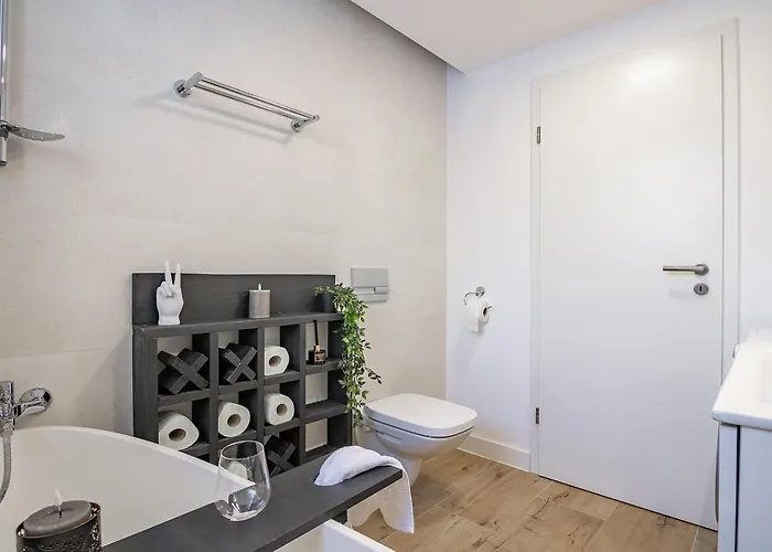 Mountain Serenity And Charming Old Town Nearby Brasov