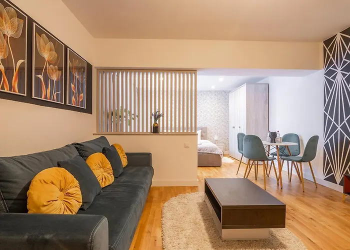 Apartment Mountain Serenity And Charming Old Town Nearby Brasov