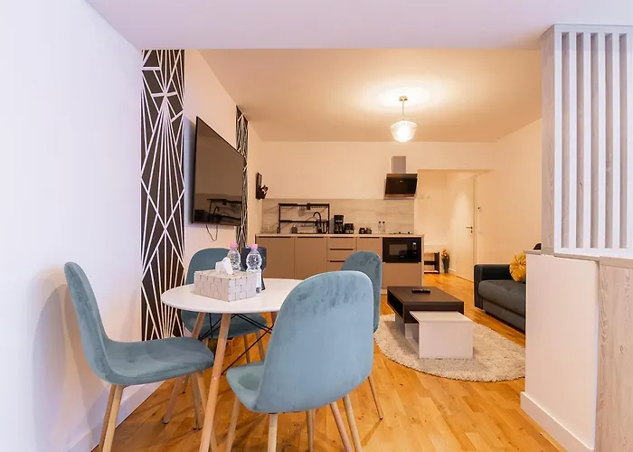 Apartment Mountain Serenity And Charming Old Town Nearby *