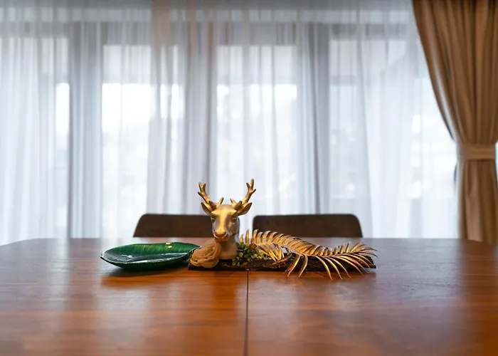 Апартаменты Mountain Serenity And Charming Old Town Nearby *