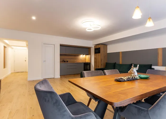 Apartment Mountain Serenity And Charming Old Town Nearby