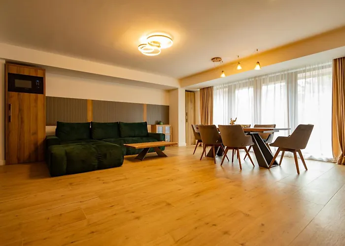 Апартаменты Mountain Serenity And Charming Old Town Nearby Брашов